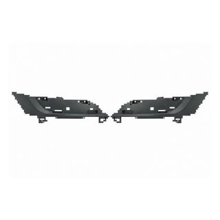 Decorative rear bumper grille trim (2024)