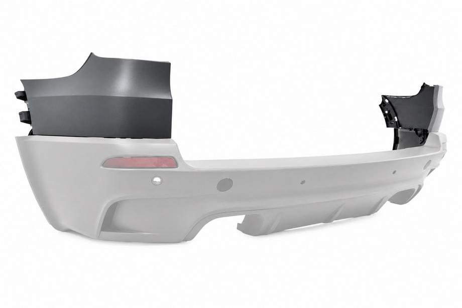 BMW X5 E70 2007-2013 Rear bumper/fender trim molding (under tail light, for X5 M) Image