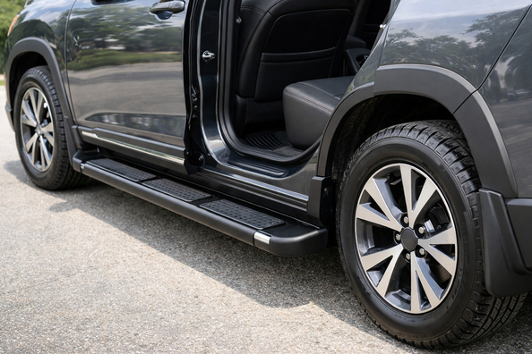 Side steps for tall SUVs: easier entry, cleaner sills
