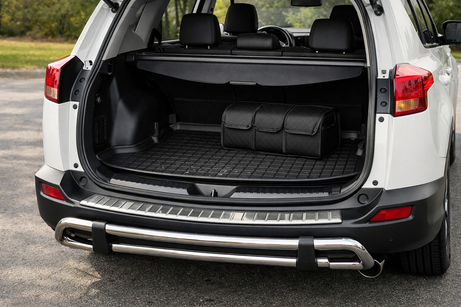 What to fit on Toyota RAV4 2013–2018 for the trunk and rear bumper protection