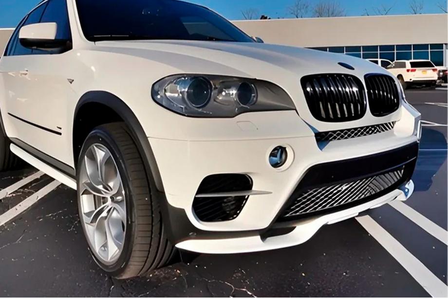 BMW X5 E70 2007-2013 Warrio Body Kit Set (for Base 2010-2013) Image