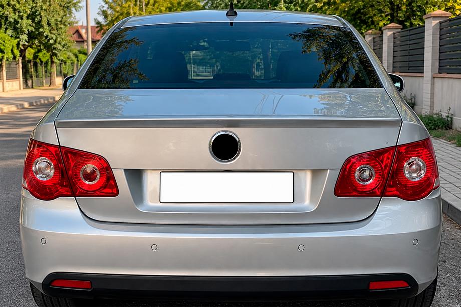 Volkswagen Jetta 2006-2011 DPT Spoiler (Gloss Black) Image