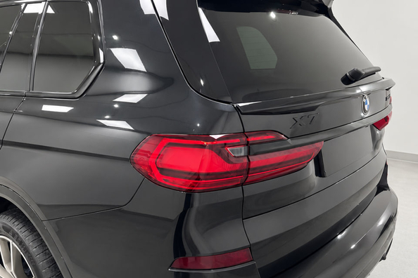 BMW X7 G07 2019–2022: Paradigm Black Knight V2 body kit install on M-Sport – our work Photo 1