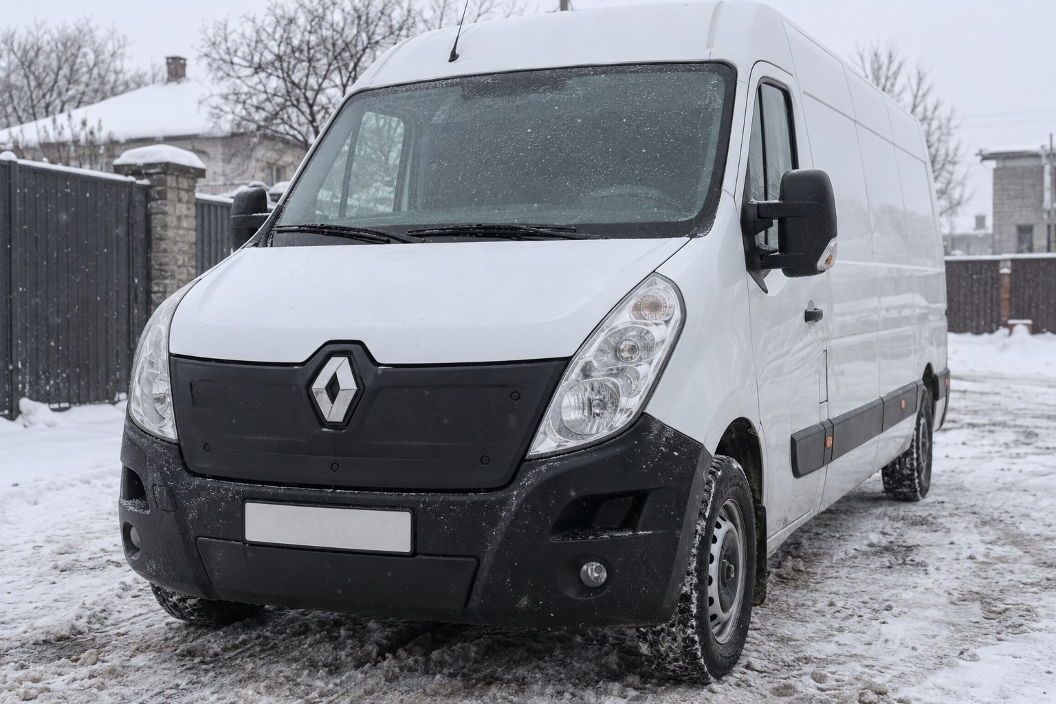 Winter grille cover for Renault Master, Trafic, Kangoo, Opel Vivaro and Ford Transit: which grille to cover