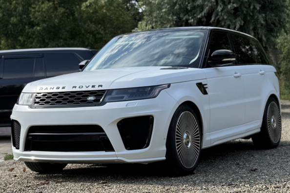 Range Rover Sport L494 2018–2022: SVR body kit installation – our work Photo 17