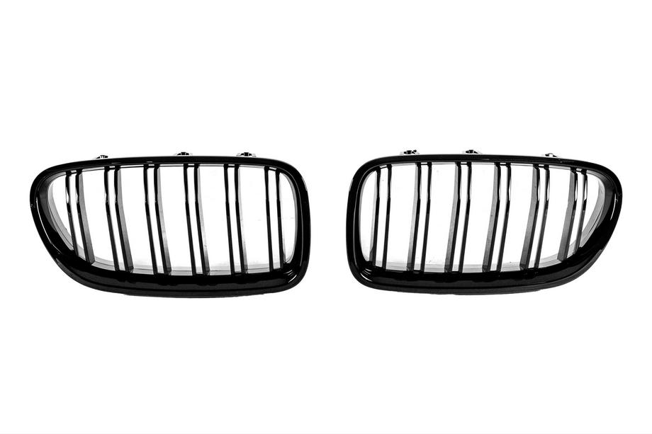 BMW 5 Series F10/F11 2010–2016 Clearance M-Look Kidney Grilles (Gloss Black) Photo 1