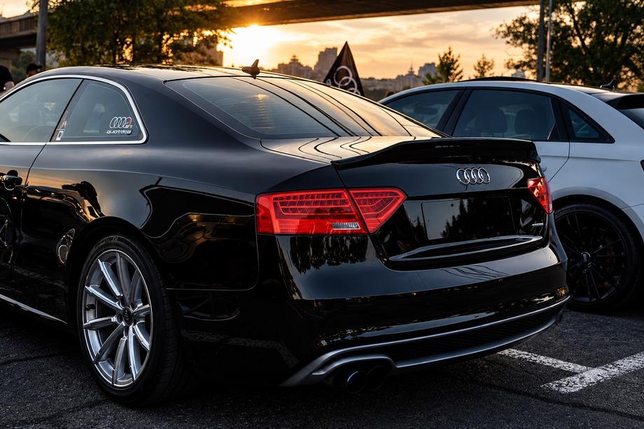 Audi A5 2007-2015 Caratere Style Spoiler (for Coupe, gloss black) Photo 1