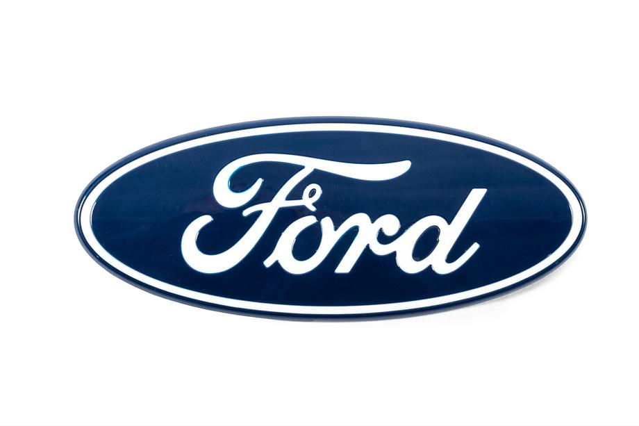 Ford Transit 2014- Front emblem 2024+ 144mm/61mm (self-adhesive + pins) Photo 1