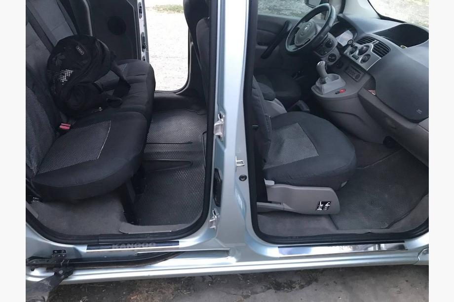 Renault Kangoo 2008–2020 Door Sill Protectors Carmos V1 (4pcs, Stainless Steel) Image