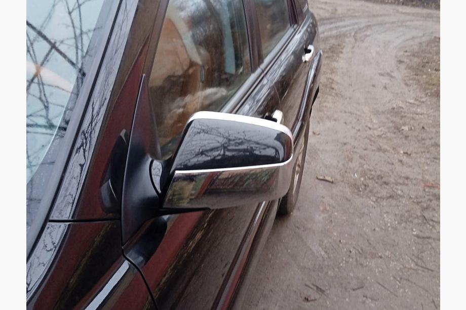 Kia Sportage 2004-2010 Mirror trim and top cover (plastic) Image