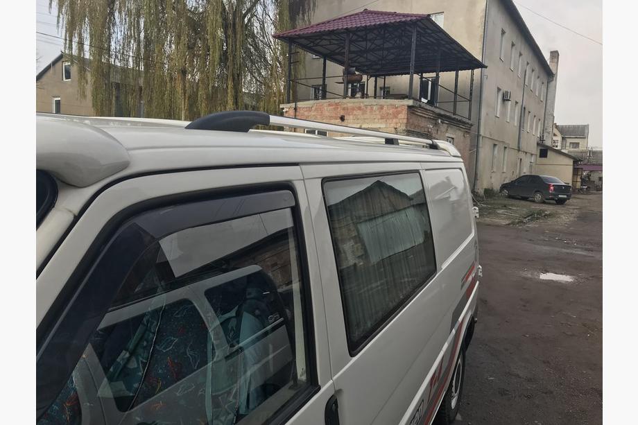 Volkswagen T4 Caravelle/Multivan 1990–2003 Roof Rails Chrome DORA (Metal Mounting) Photo 3