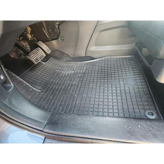 Rubber Floor Mats (4 pcs, Stingray Premium) photo 2