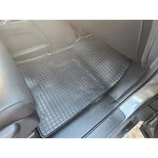 Rubber Floor Mats (4 pcs, Stingray Premium) photo 3
