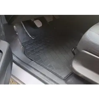 Rubber Floor Mats (4 pcs, Stingray Premium) photo 1