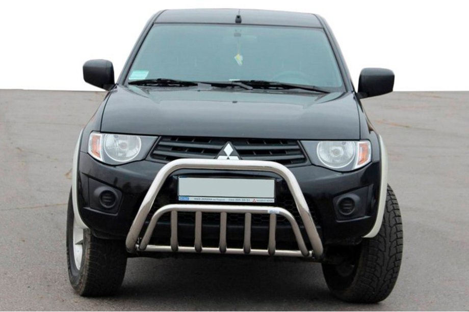Mitsubishi L200 2006-2015 Bull Bar (Stainless Steel) Image