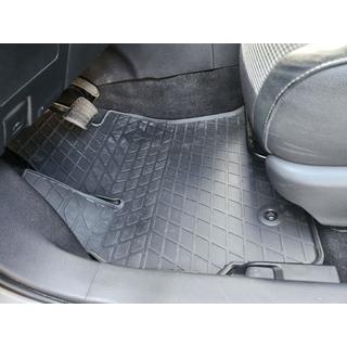 Rubber Floor Mats (4 pcs, Stingray Premium) photo 1