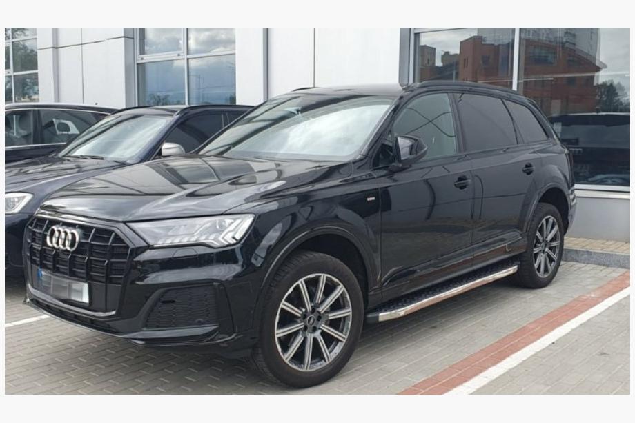Audi Q7 2015–2026 Side Steps BlackLine (2 pcs, Aluminum) Image