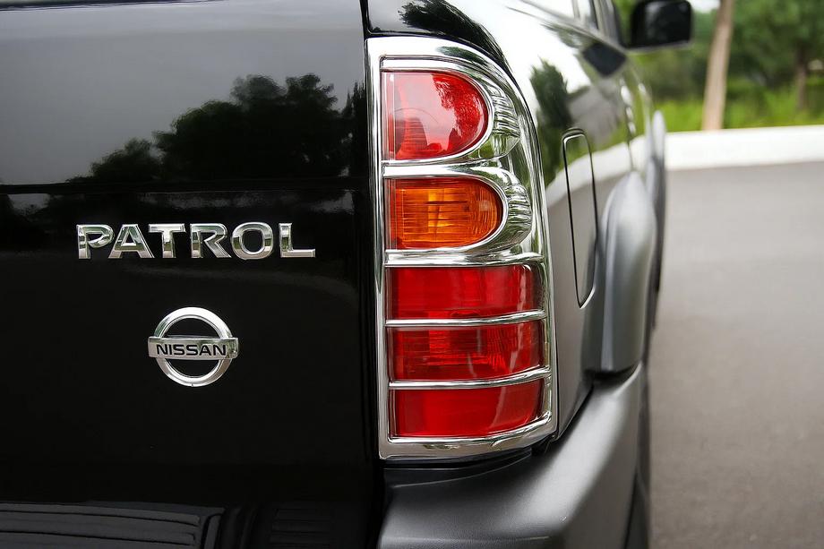 Nissan Patrol Y61 1997-2011 Tail Light Covers (Plastic) Photo 1
