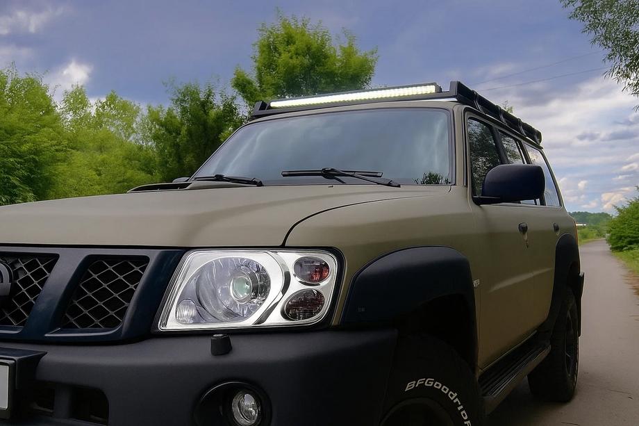 Nissan Patrol Y61 1997-2011 Headlight Covers (2001-2004, 2 pcs) Photo 1