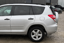 Toyota Rav 4 2006-2013 OEM Black Roof Rails (Aluminum) photo 1
