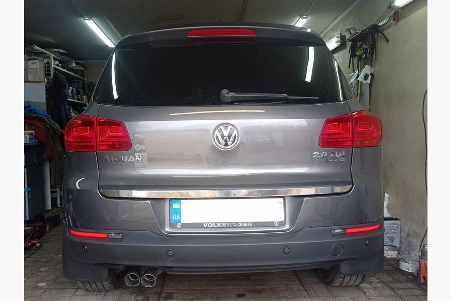 Volkswagen Tiguan 2007-2016 Trunk trim stainless steel Image