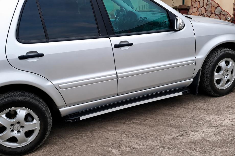 Mercedes ML W163 1997-2005 Side Steps Maya V1 (2 pcs, Aluminum) Photo 2