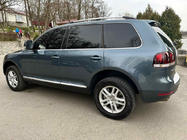Volkswagen Touareg 2002–2010 Chrome Roof Rails (Plastic Feet) Metal Foot photo 2