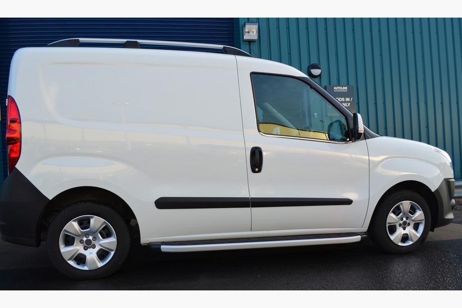 Fiat Doblo II 2010-2022 Window Trim Stainless Steel 4 pcs, OmsaLine - Italian Stainless Steel Photo 5
