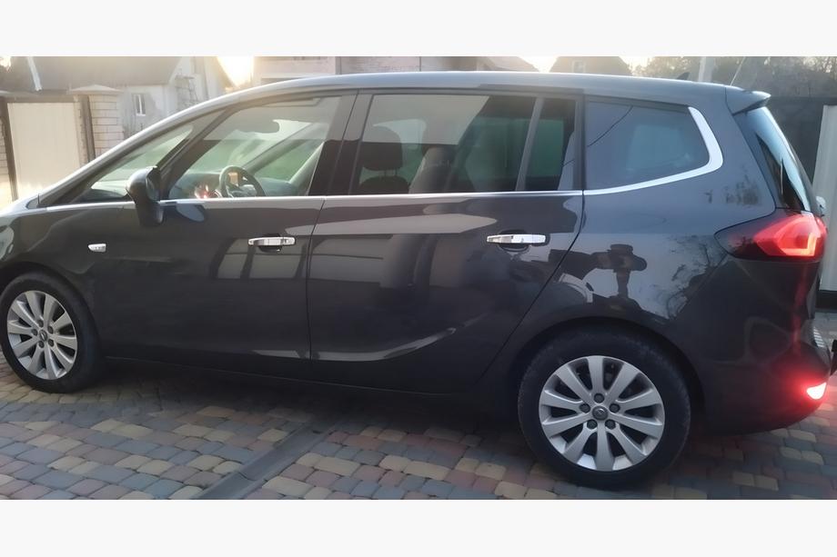 Opel Zafira B 2005–2011 Chrome Door Handle Covers (4 pcs) Carmos - Turkish Stainless Steel Image
