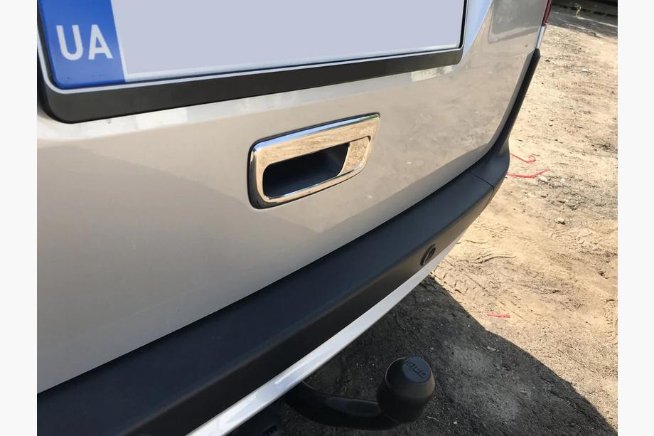 Renault Kangoo 2008–2020 Chrome Tailgate Handle Cover (Stainless Steel) Carmos - Turkish Stainless Steel Image