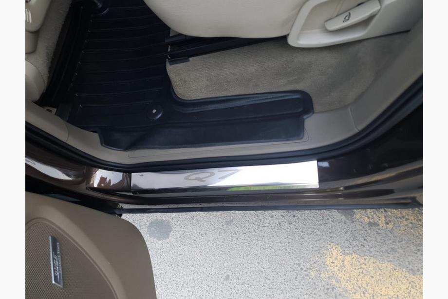 Audi Q7 2005-2015 Door Sill Covers (4 pcs, Carmos) Photo 2