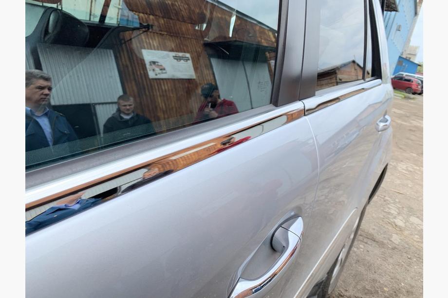 Mercedes ML W164 2005-2011 Exterior window trim stainless steel (4 pcs) Photo 3