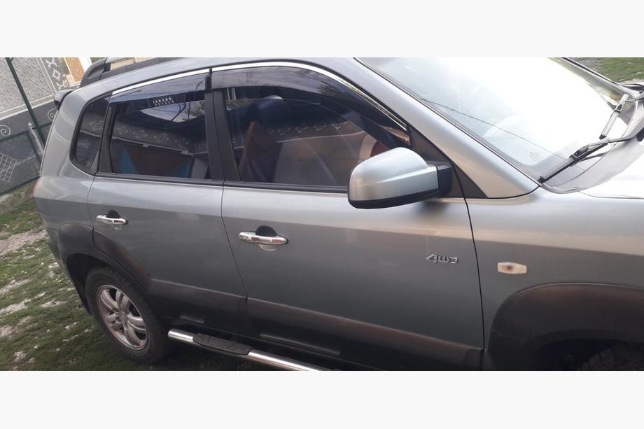Hyundai Tucson JM 2004- Chrome Door Handle Covers (4 pcs, Stainless Steel) Image