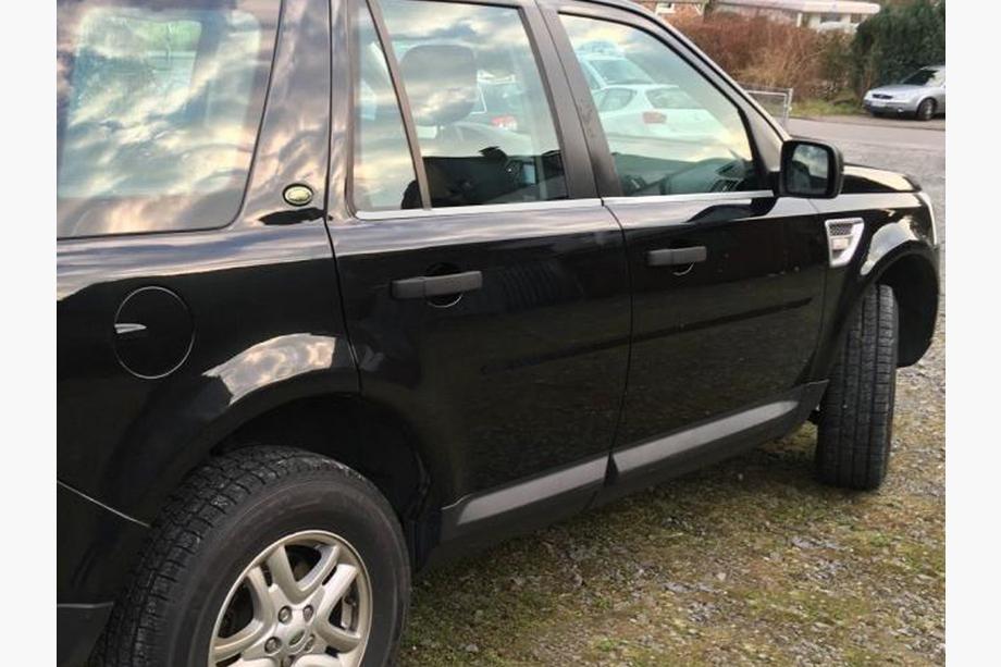 Land Rover Freelander II 2006–2014 Window Trim Stainless Steel (4 pcs) Image