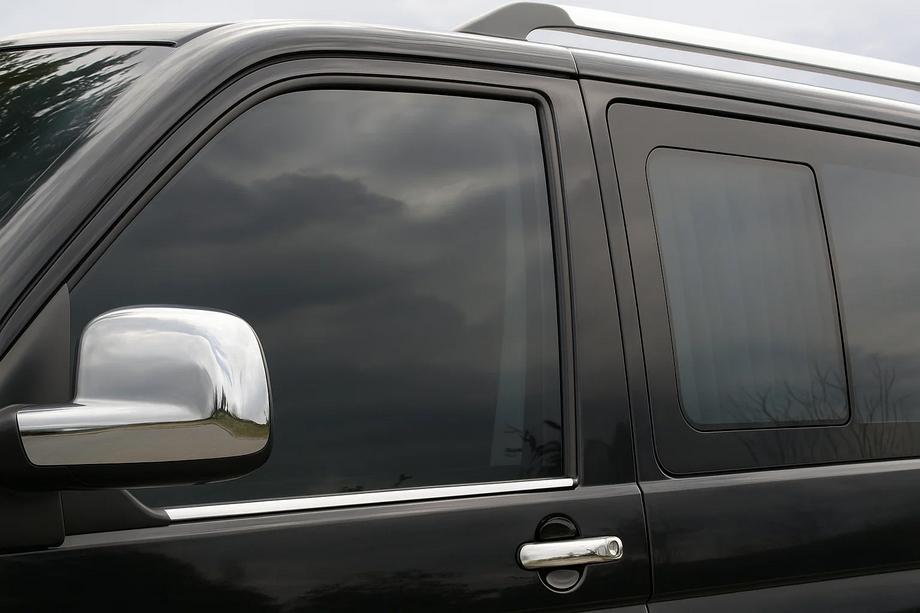 Volkswagen T5 Multivan 2003–2010 Front window trim (2 pcs, stainless steel) Image