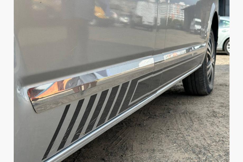 Volkswagen T5 Multivan 2003–2010 Door Moldings Stainless Steel Chrome 1 Door, Short, Carmos - Turkish Steel Photo 11