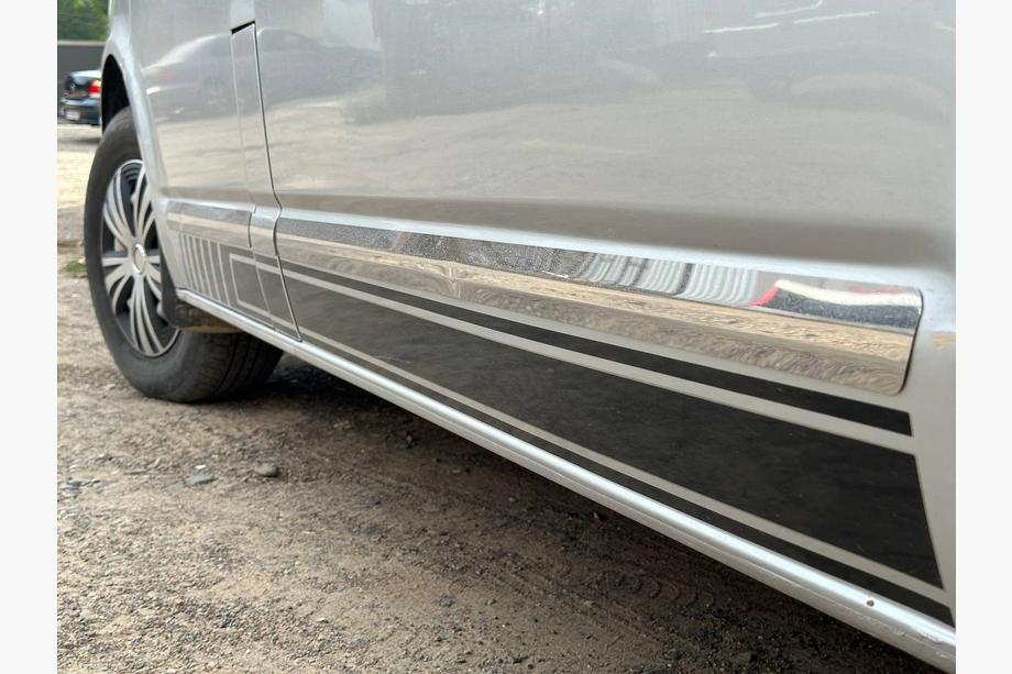 Volkswagen T5 Caravelle 2004-2010 Door Moldings Stainless Steel Chrome 1 Door, Short, OmsaLine - Italian Stainless Steel Photo 13