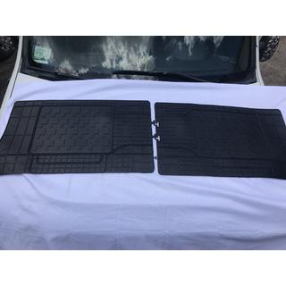 Rear Rubber Floor Mats (2 pcs, Stingray) Volkswagen T5 2010-2015 photo 2