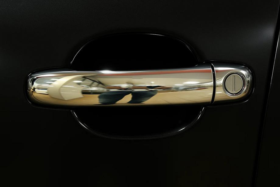 Volkswagen Touareg 2002–2010 Chrome Door Handle Covers (4 pcs, Stainless Steel) Without Chip, OmsaLine - Italian Stainless Steel Image