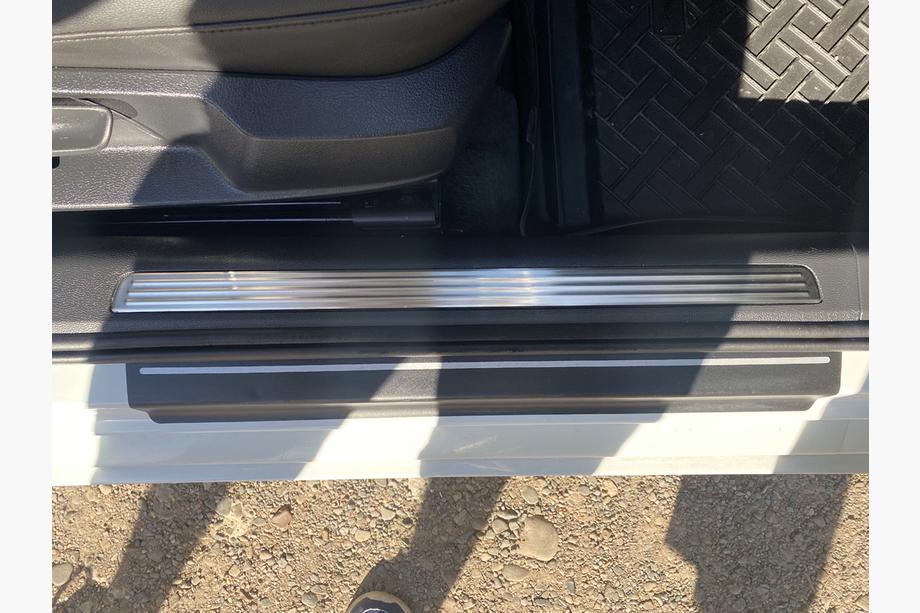 Volkswagen Passat B8 2015-2023 Carmos Stainless Steel Door Sill Protectors (4 pcs) Photo 5