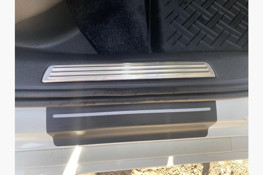 Volkswagen Passat B8 2015-2023 Carmos Stainless Steel Door Sill Protectors (4 pcs) Photo 6