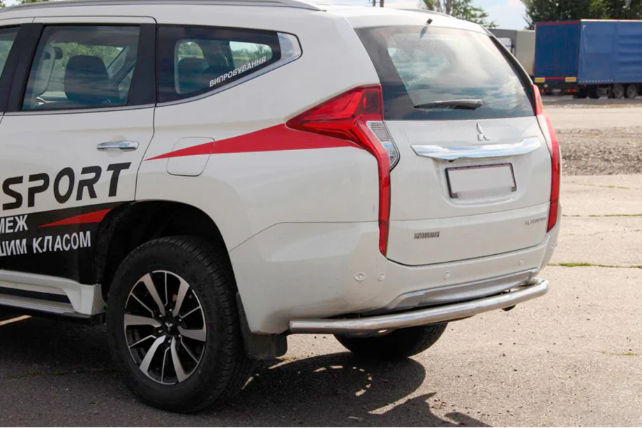 Mitsubishi Pajero Sport 2015- Rear Guard AK005 (Stainless Steel) Image