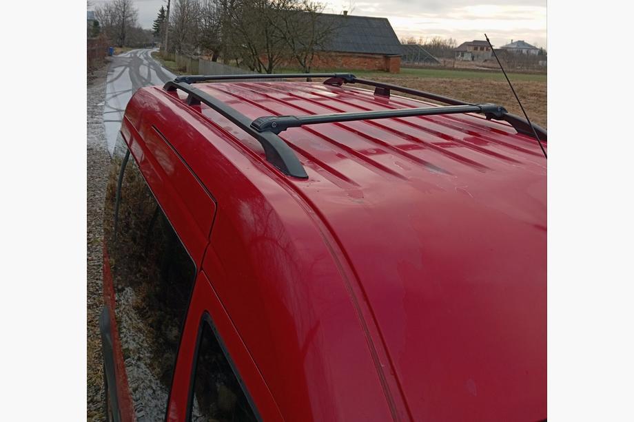 Ford Connect 2002–2006 Black Roof Rails Image