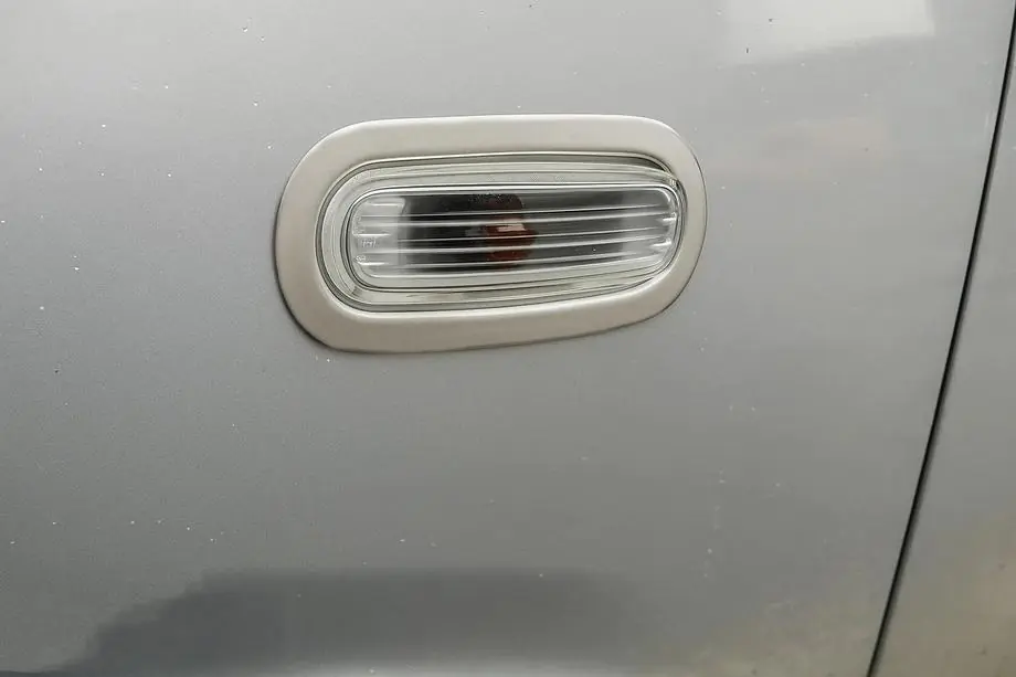 Volkswagen Amarok 2010-2022 Chrome Trim for Turn Signals (2 pcs, Stainless Steel) Image