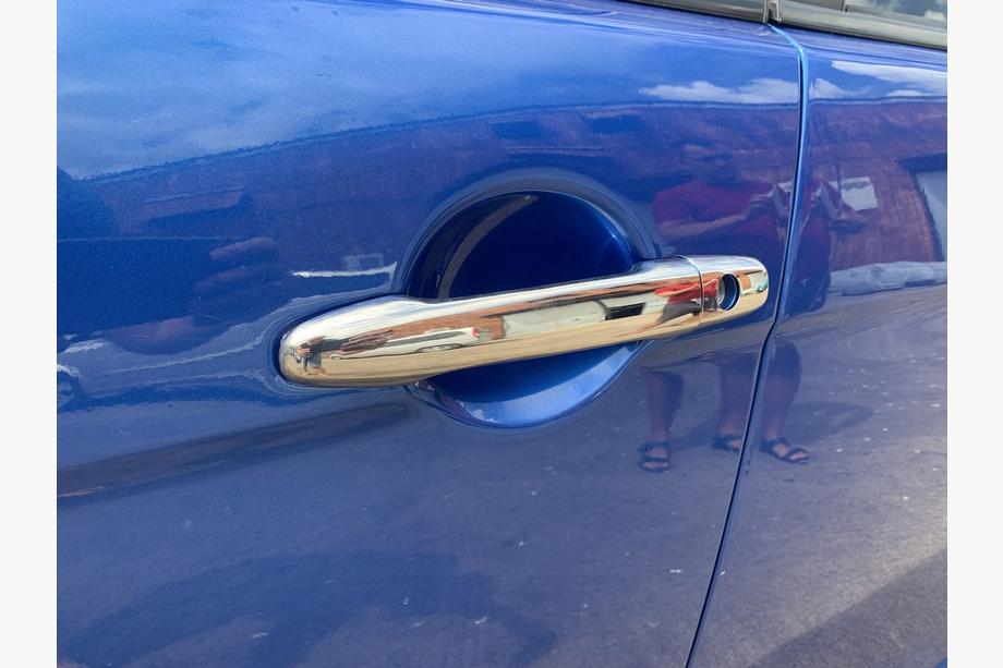 Mitsubishi Outlander 2012-2021 Chrome Door Handle Covers (4 pcs, Stainless Steel) Image