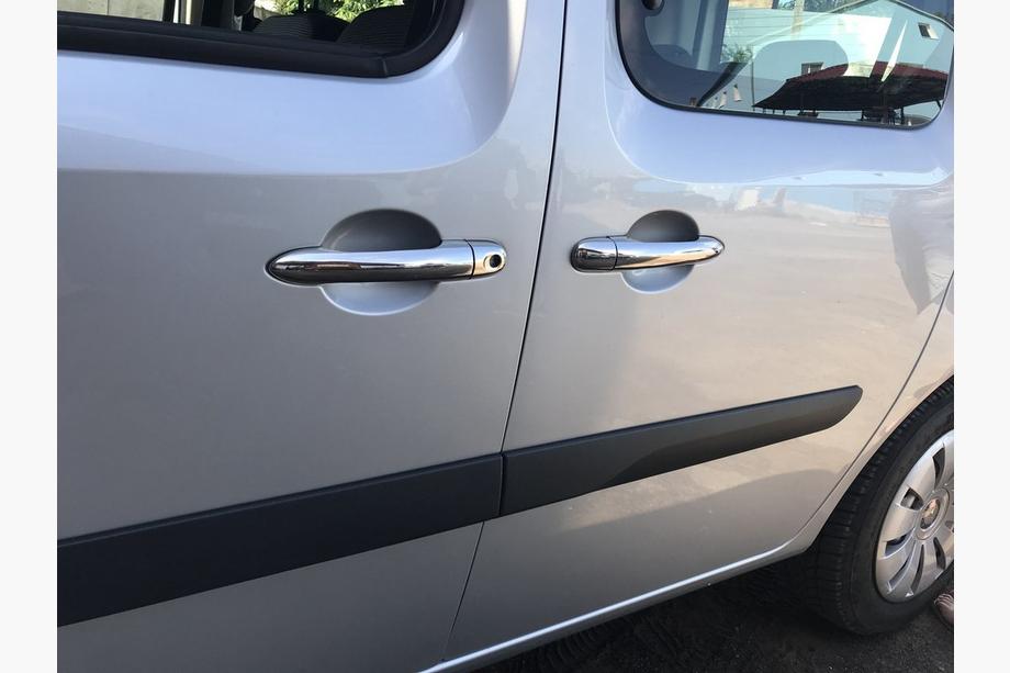 Renault Kangoo 2008–2020 Stainless Steel Door Handle Covers Photo 3
