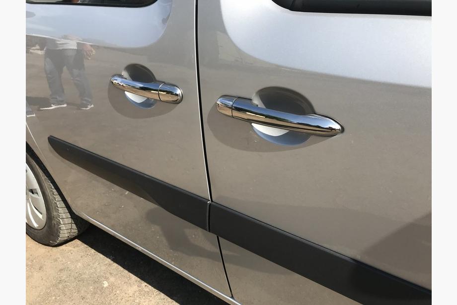 Renault Kangoo 2008–2020 Stainless Steel Door Handle Covers Photo 5