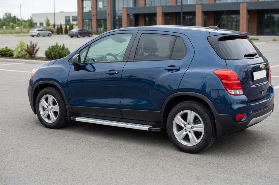 Chevrolet Trax 2012-2023 Side Steps Maya V2 (2 pcs, Aluminum) Image