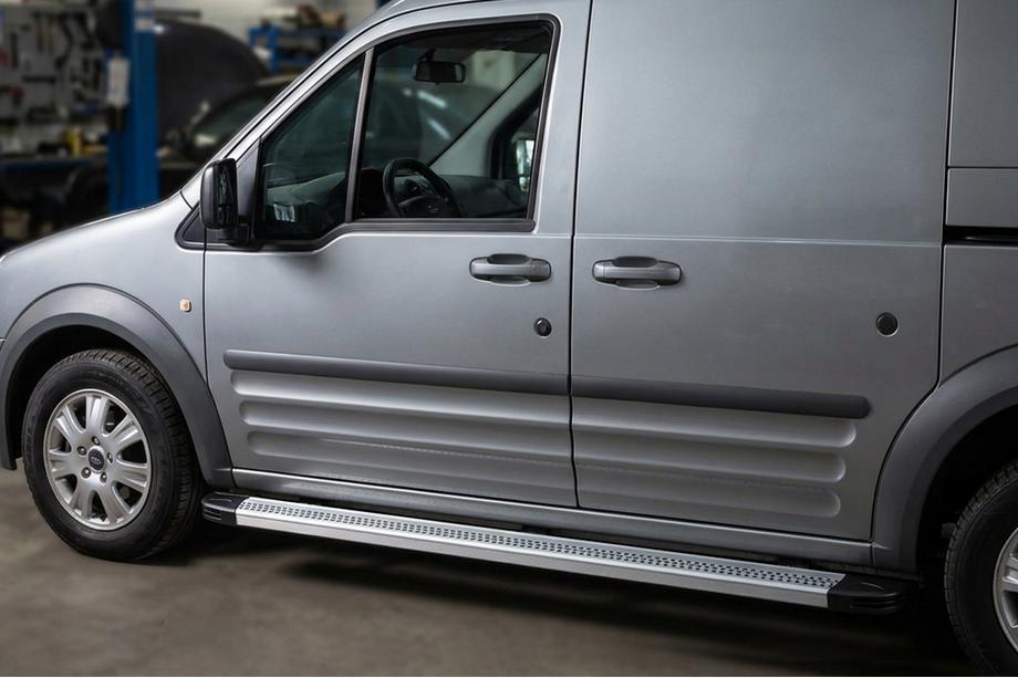 Ford Connect 2002–2006 Side Steps Maya V2 (2 pcs, Aluminum) Image
