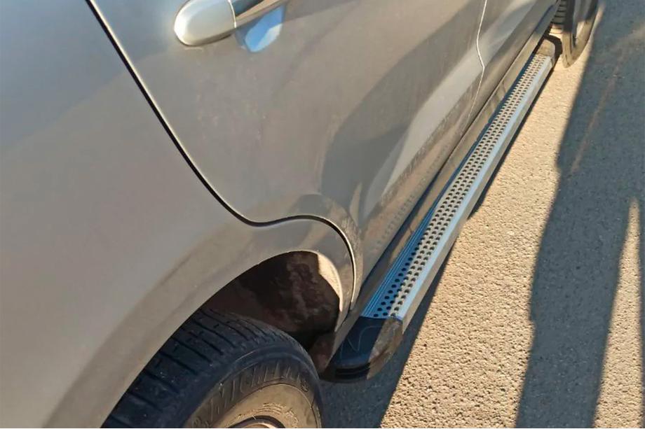 Hyundai Santa Fe 2 2006-2012 Side Steps Maya V2 (2 pcs, Aluminum) Image